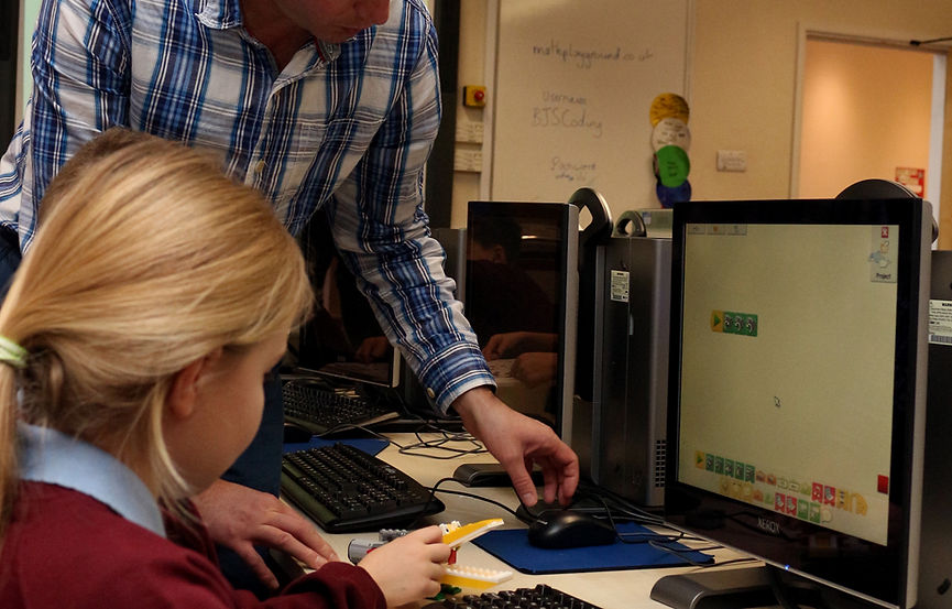 ICT Lego and teacher IMG_4395.jpg